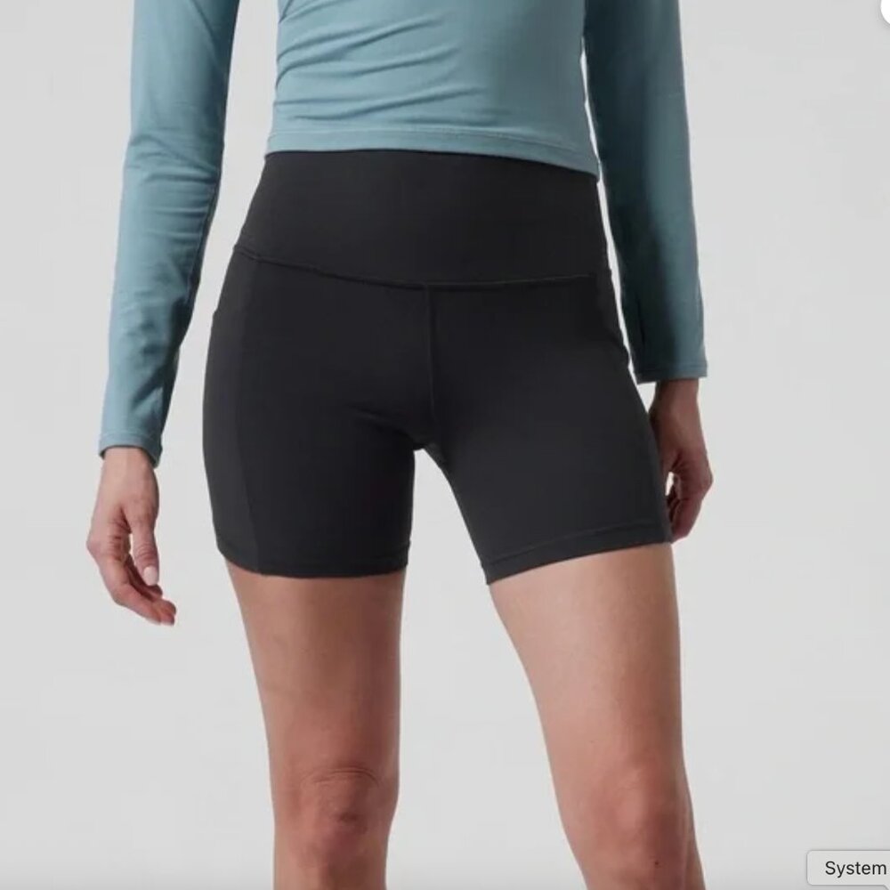 Athleta Salutation Stash 5” Biker Shorts Size S Small Color Velvet